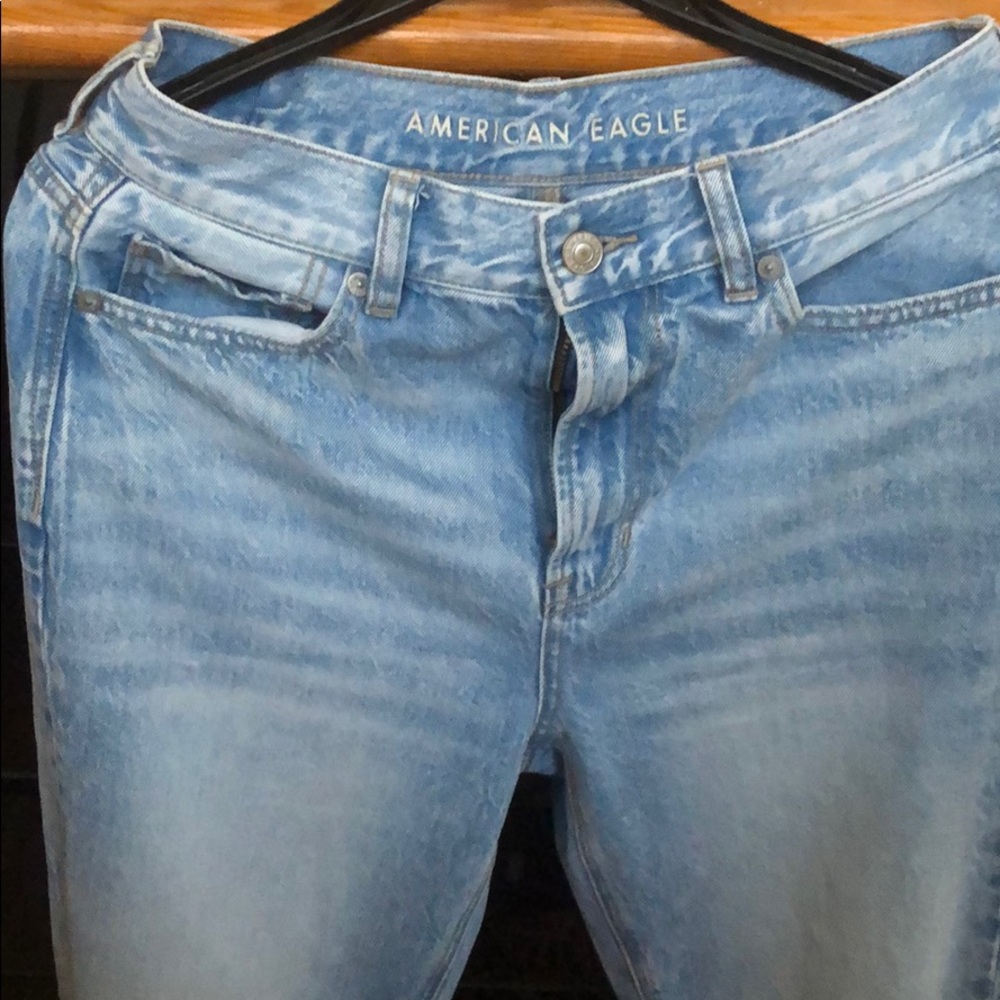 American Eagle mom jeans